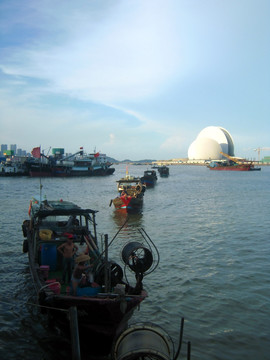 珠海香洲渔港水域景色