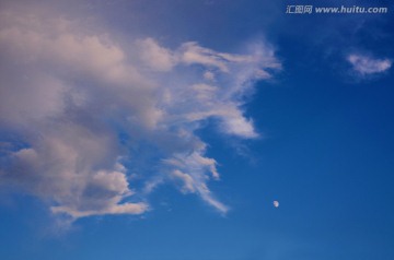 云追月