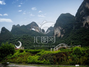 桂林风景月亮山
