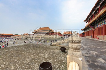 北京故宫太和殿前广场