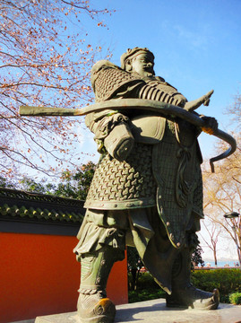 钱王雕像