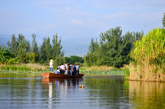 西昌湿地公园船夫