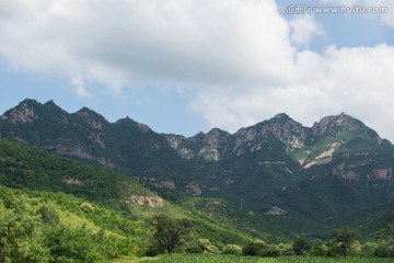 板厂峪长城 夏天 蓝天白云