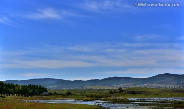 草原河水