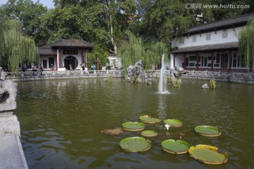 黄鹤楼的池子