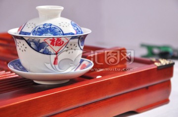 青花瓷盖碗茶杯