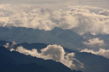 云 山