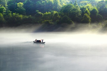 江中划行