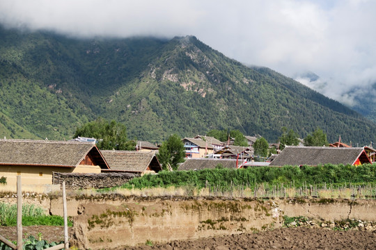 川西高山 山村