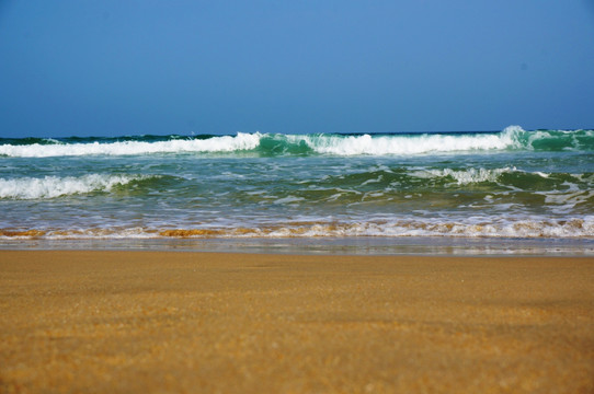 海浪沙砾