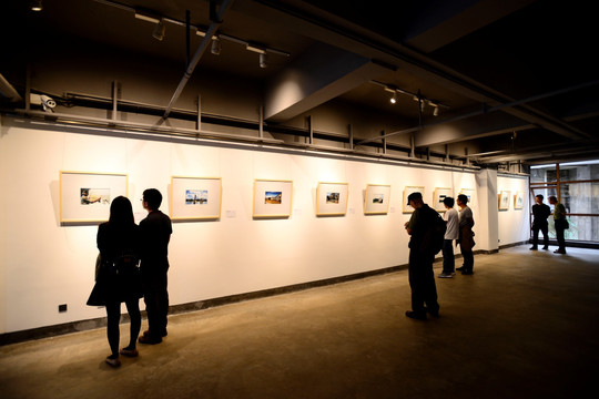 观展