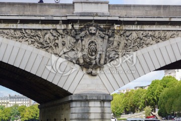 欧式桥梁雕塑