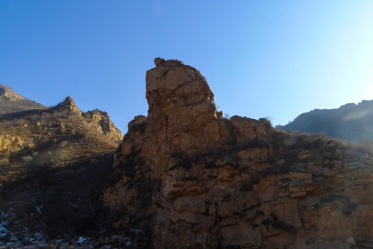 大青山冬景