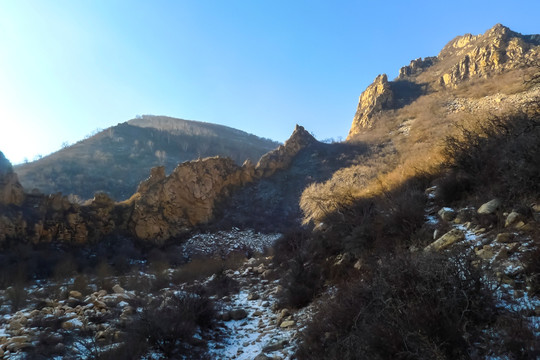 大青山冬景