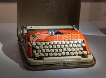 ABC手提包打字机 老式打字机