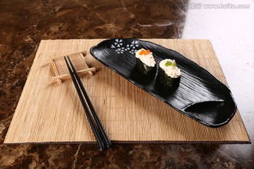 鱼子寿司
