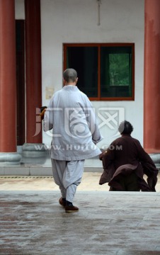 普渡寺僧侣
