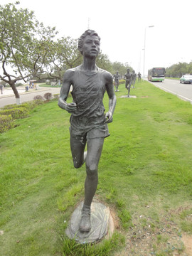 厦门马拉松比赛人物雕塑