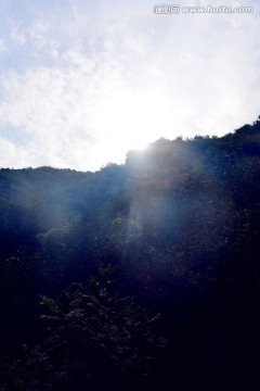 青山白云