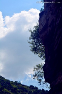 群山连绵