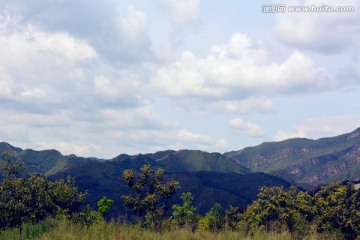 群山