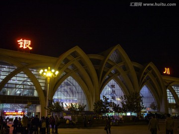 银川火车站夜景