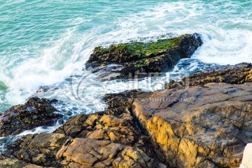 海浪礁石