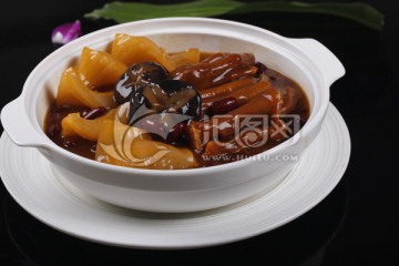 红腰豆花胶扣鹅掌