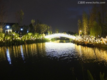 小桥流水夜景