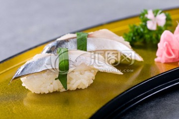 醋青鱼寿司1