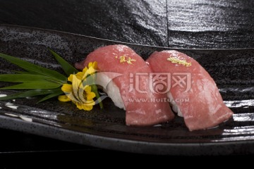 顶级鲔鱼腹握寿司