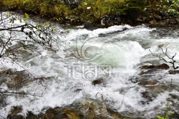 四川甘孜州木格措风光