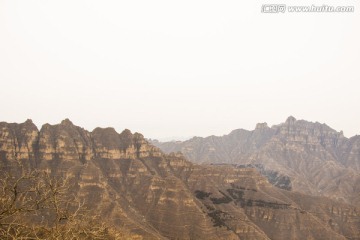 群峰重叠