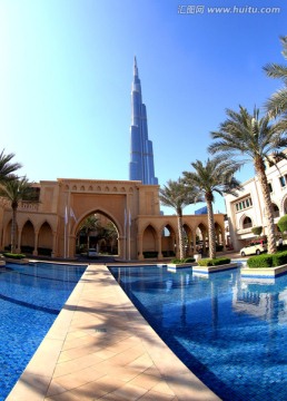 迪拜塔和迪拜酒店景观