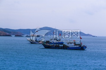 海岛渔船