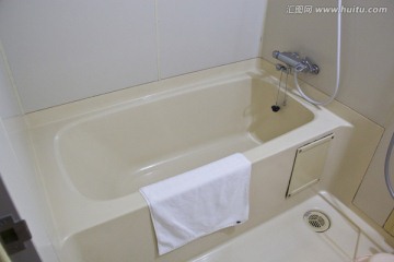 日本浴缸