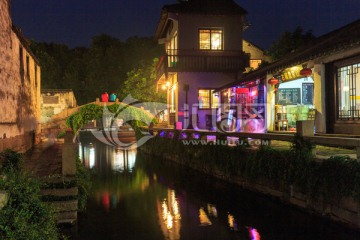 江南水乡苏州周庄古镇夜景