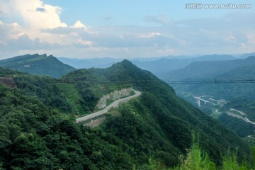 山路 悬崖