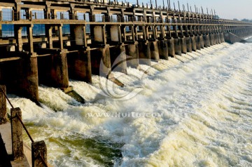 水利工程 拦河坝 老建筑