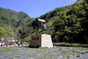 神农架景区雕塑