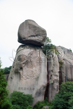 石头山奇石