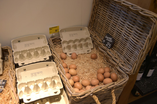 荷兰超市鸡蛋堆头