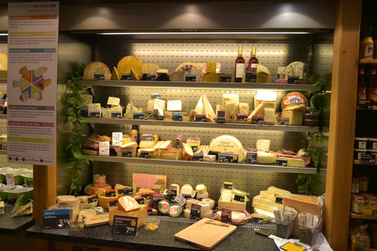 荷兰奶酪店柜台