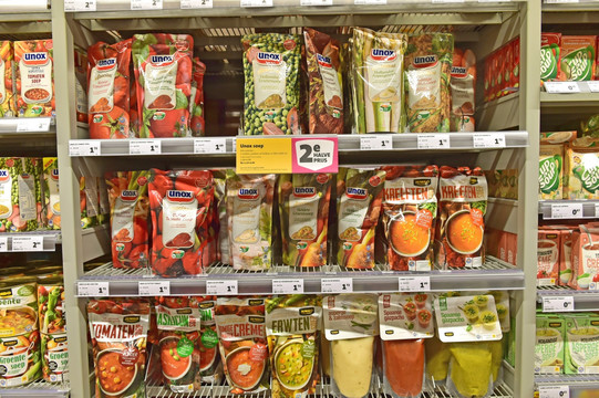 荷兰超市调味品包装展柜