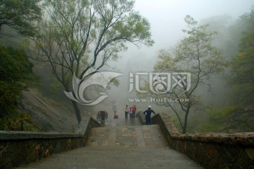 登山 爬山 登高旅游