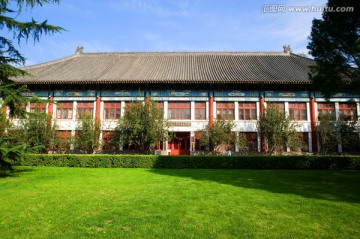 北京大学外国语学院