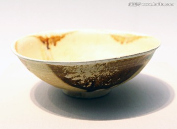 唐代长沙窑彩绘青瓷碗