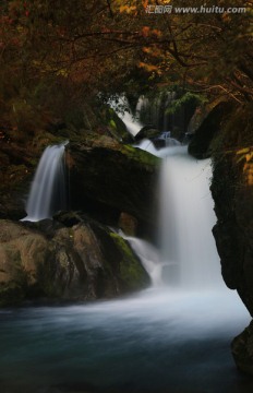 溪流 山泉