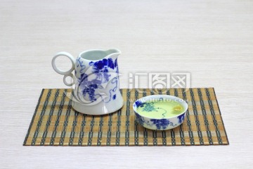 青瓷器茶具