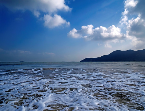 舟山朱家尖南沙景区蓝天沙滩海浪